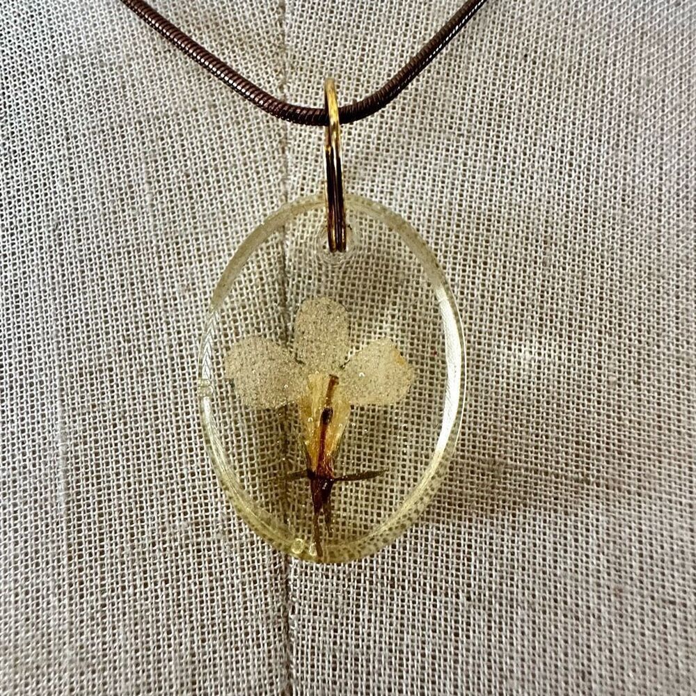 Dried Flower Pendant Necklace